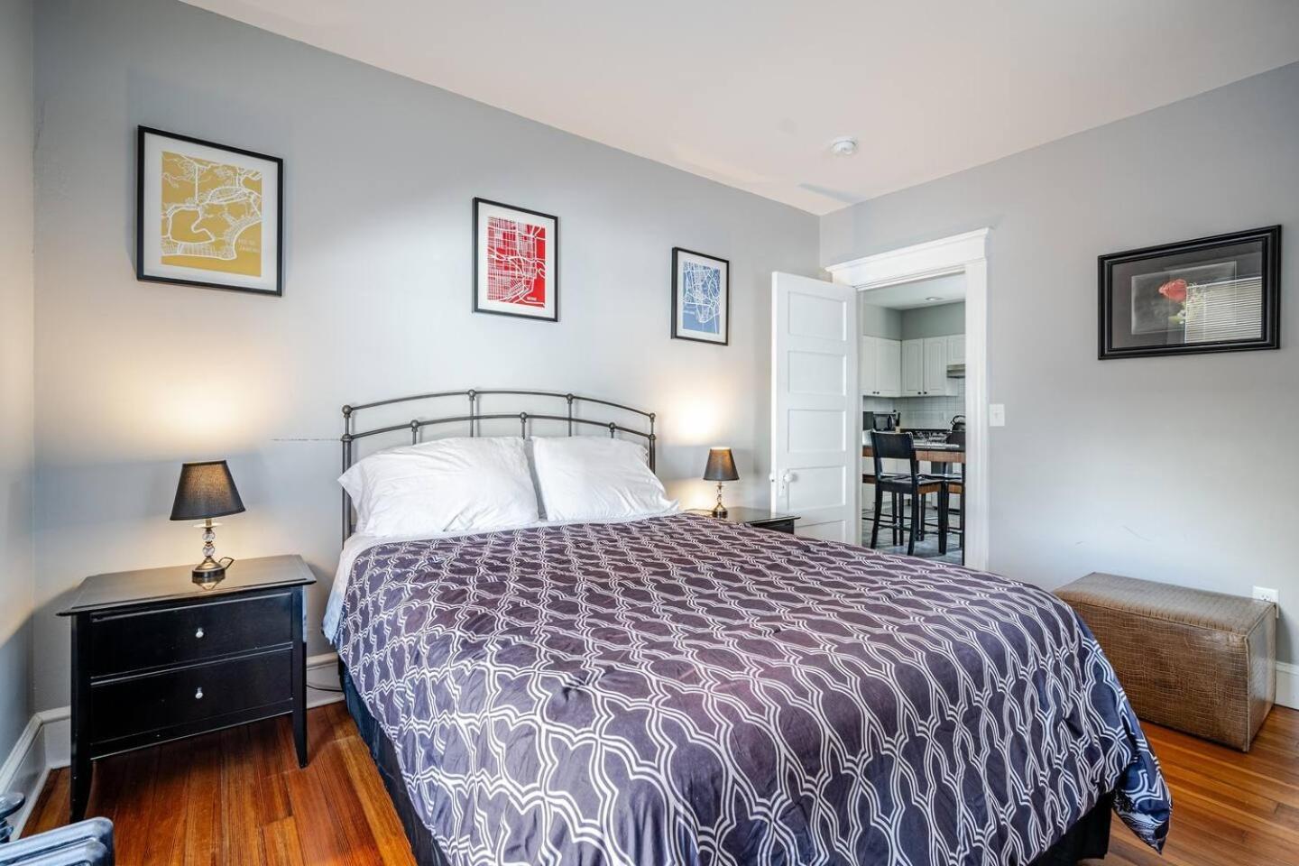 Welcome To Hat City Danbury, A Suburban Retreat Extérieur photo