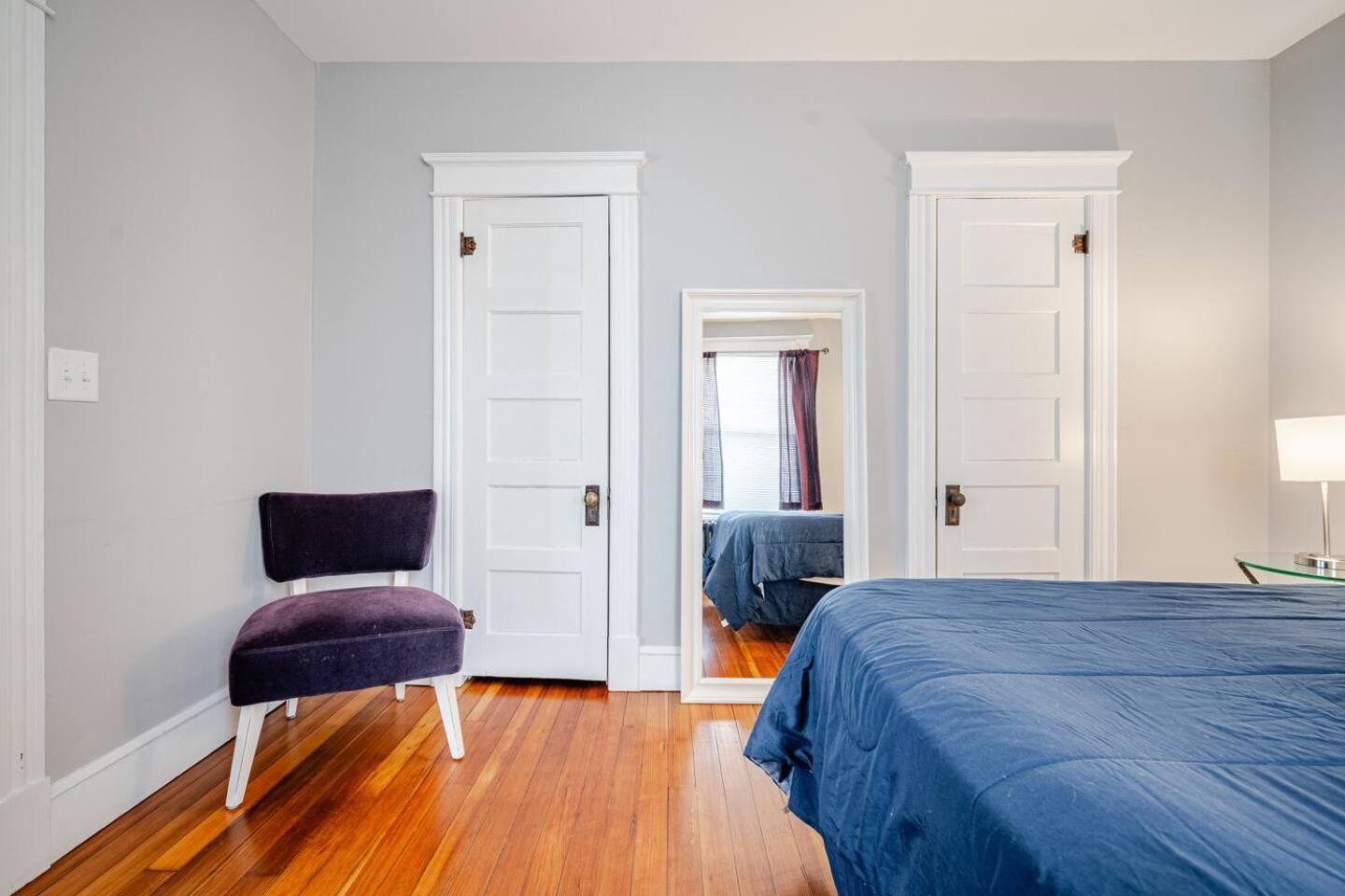 Welcome To Hat City Danbury, A Suburban Retreat Extérieur photo